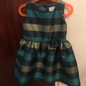 Beautiful party dress, size 4T